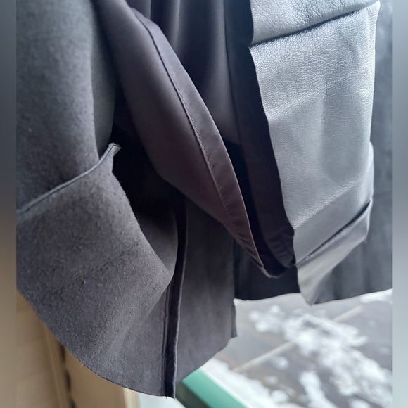 🆕 Antonio Melani Black Genuine Leather Pleated Mini Skirt Size 10 Classic Luxury - Picture 12 of 15